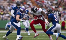 开云APP-绿茵活塞对阵天山飞虎，铁血节奏铸就王座