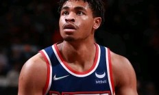 开云体育登录-米切尔再度砍下+，爵士胜篮网