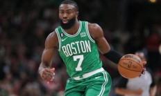 开云体育APP下载-豪强之争！谁将取得胜利宝座