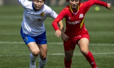 开云体育在线-青岛女足领军东北足球赛，在家门口扛鼎