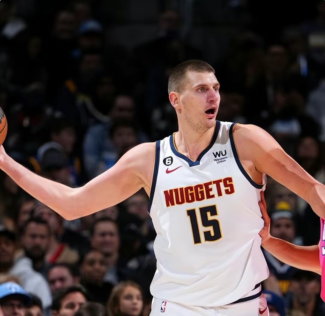 包含爵士逆轉勇士：高蓓爾狂轟三十五分率隊翻盤的词条