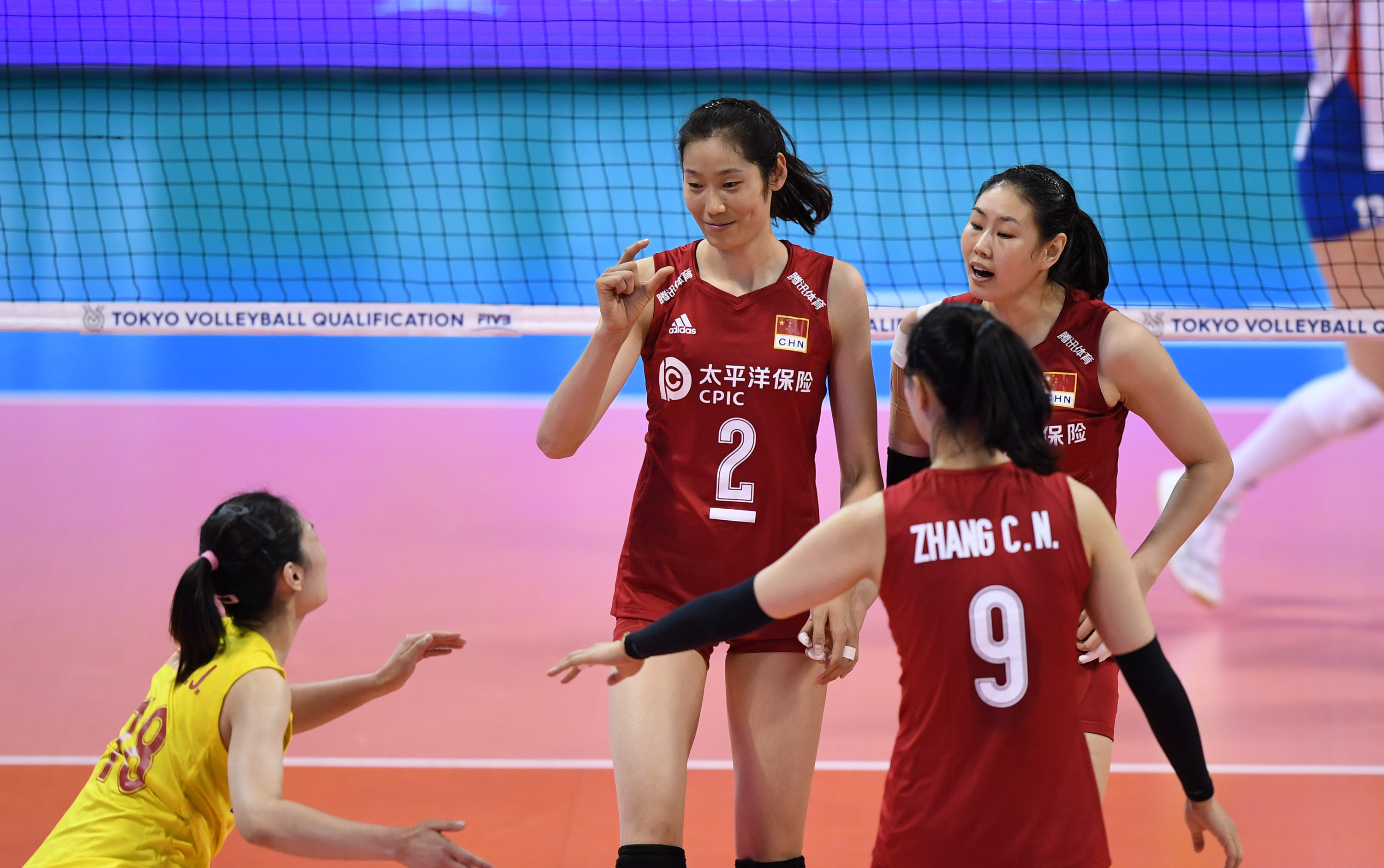 捷克排球队突围成功，杀入决赛