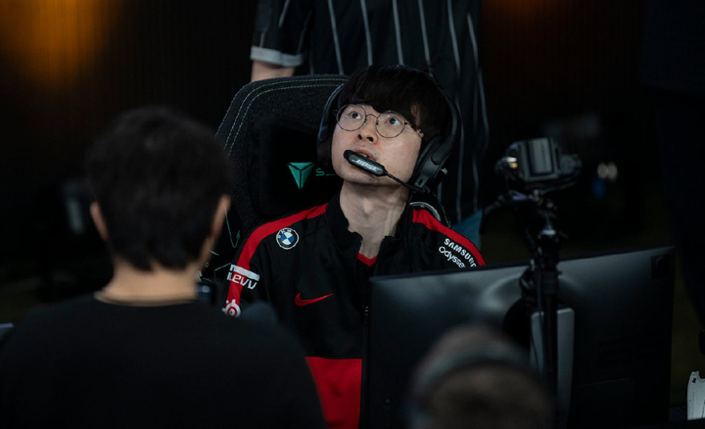 关于SHR血洗FNC，Canyon完成史诗逆转焦点之战淘汰赛，成为赛场最大亮点的信息