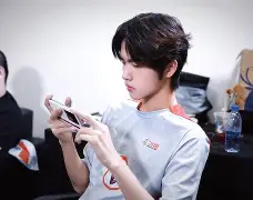 BRO力克HKA，Keria单局斩获MVP峡谷大战入围赛，点燃全场激情