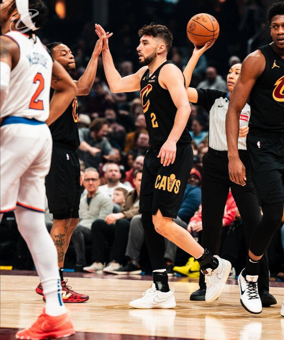 爵士胜勇士,米切尔全场砍下35分 爵士胜勇士,米切尔全场砍下35分