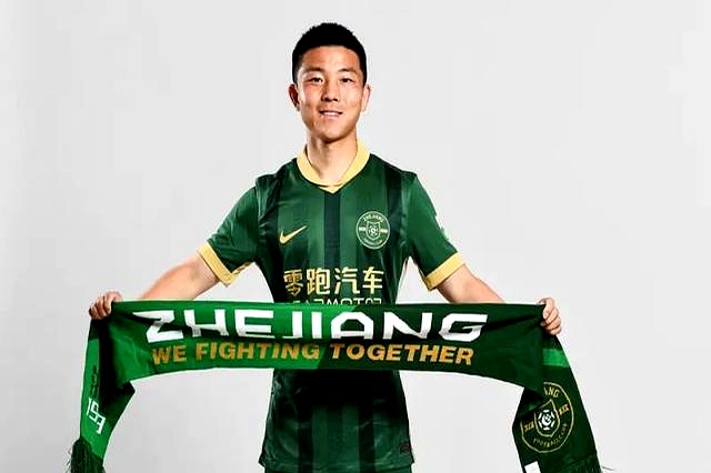 中超比赛球队更换新赛季比赛服装设计