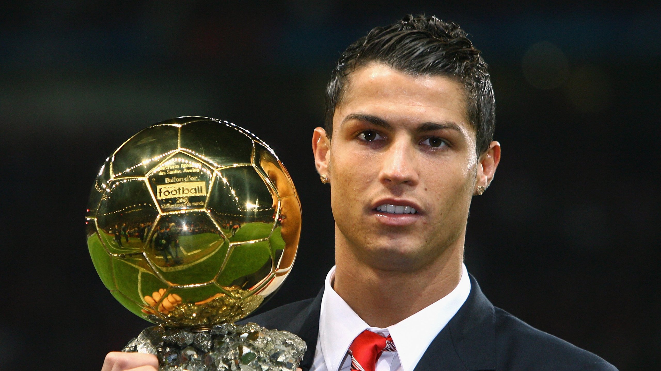 钢铁屏障与数字奇迹,法比尼奥的美加墨之夜,一份统治级数据的孤独颂歌